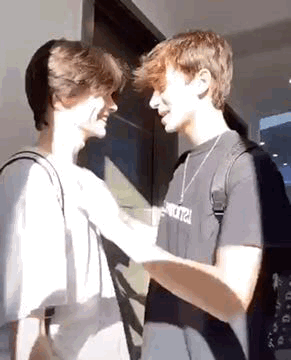 photos/anthonyreeves.gif