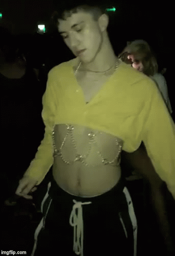 photos/c54bdeef-583a-41c2-b80a-2c8a15ca248a.gif