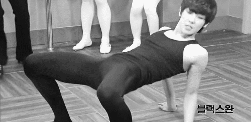 photos/ds_04-30-14_twinks-in-tights_01.gif
