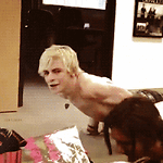 photos/ross-lynch4.gif
