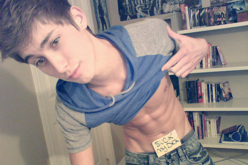 photos/tumblr_m6nvvn0skD1qaqbmlo1_500.jpg