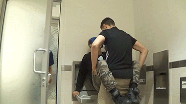 photos/tumblr_nh95erYS9n1r2v3p8o1_400.gif
