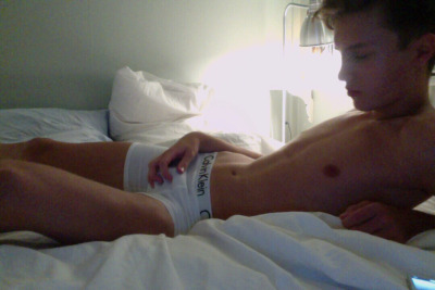 photos/tumblr_o3owp0u4hB1v9jsgxo1_400.jpg